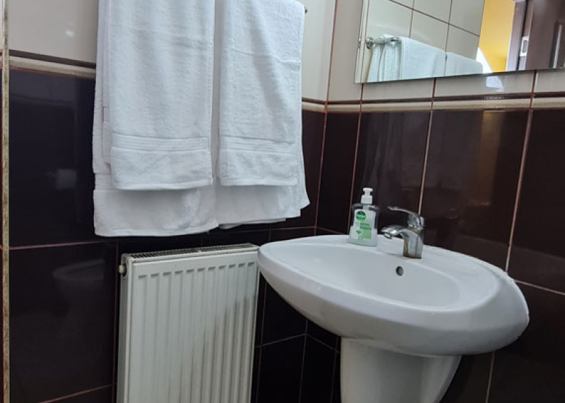 Cameră triplă